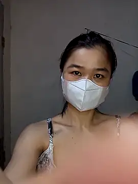 Daisy-lusia2026 online show from April 18, 2026, 11:16 pm