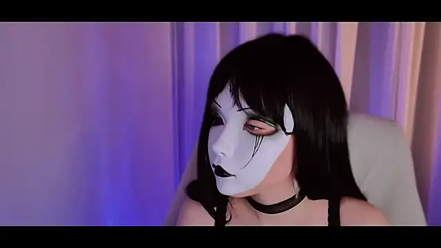 NoirLiliyaa online show from February 7, 2026, 6:27 pm