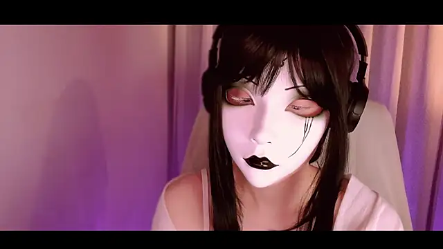 NoirLiliyaa online show from February 22, 2026, 7:15 pm