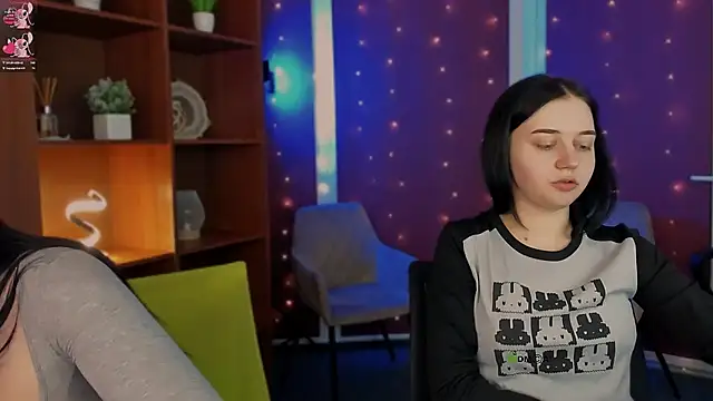 Snapshot of stella_flower chatting on February 4, 2026, 3:40 pm stella flower online show from February 4, 2026, 3:40 pm