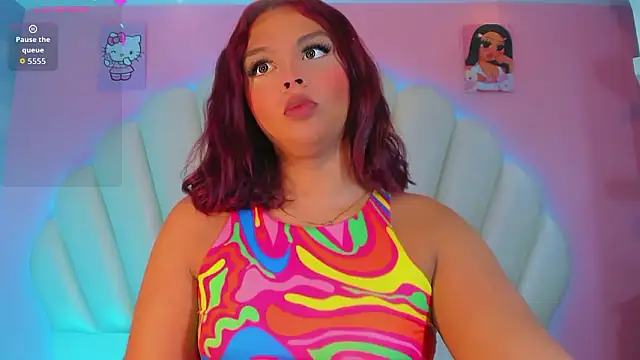 Snapshot of Maia_Hotts chatting on February 20, 2026, 12:18 pm Maia Hotts online show from February 20, 2026, 12:18 pm