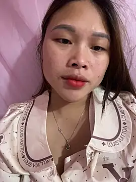 Emxinhka1 online show from April 19, 2026, 2:51 pm