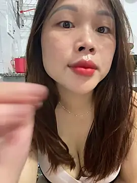 Snapshot of Emxinhka1 chatting on August 1, 2026, 7:28 am Emxinhka1 online show from August 1, 2026, 7:28 am