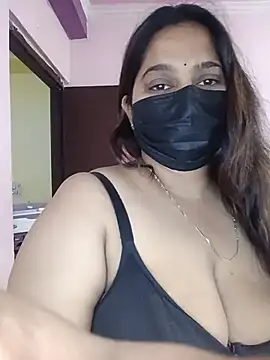 Aliya Hott online show from June 15, 2026, 6:46 am