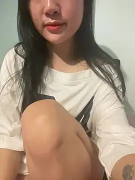 hotgirl-sexy online show from April 19, 2026, 2:51 pm