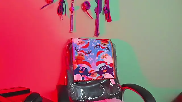 Snapshot of hazz_smith_ chatting on February 13, 2026, 10:32 pm hazz smith online show from February 13, 2026, 10:32 pm