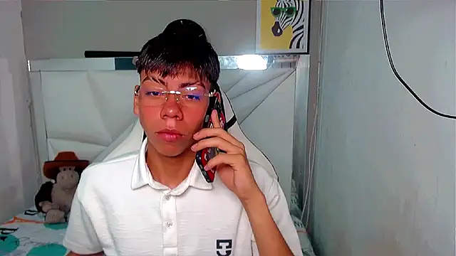 Liarr  online show from March 19, 2026, 7:58 pm