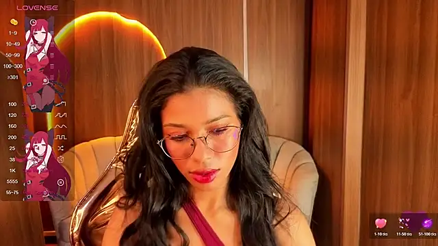 Snapshot of Alina_b_ chatting on June 24, 2026, 7:55 pm Alina b online show from June 24, 2026, 7:55 pm