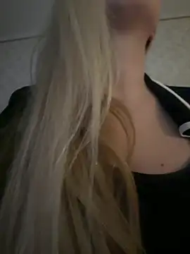 NikkiMis online show from February 24, 2026, 11:38 pm