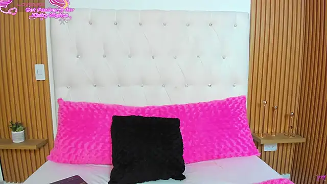 Snapshot of GreciaEvanss chatting on June 9, 2026, 3:24 pm GreciaEvanss online show from June 9, 2026, 3:24 pm