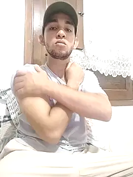 Snapshot of UmamiPorcus chatting on February 27, 2026, 7:35 pm UmamiPorcus online show from February 27, 2026, 7:35 pm