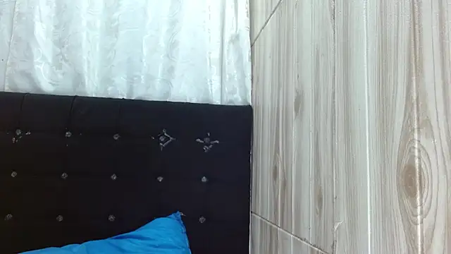 Snapshot of Camil4_milf_1 chatting on February 6, 2026, 2:07 am Camil4 milf 1 online show from February 6, 2026, 2:07 am