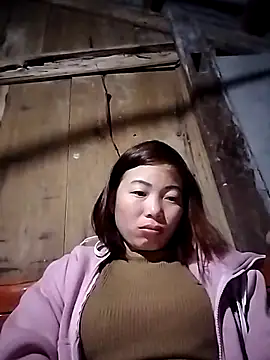 Snapshot of Ella-aa chatting on February 10, 2026, 9:58 pm Ella-aa online show from February 10, 2026, 9:58 pm