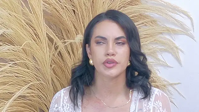 Snapshot of AndiVasquez chatting on August 1, 2026, 5:27 am AndiVasquez online show from August 1, 2026, 5:27 am