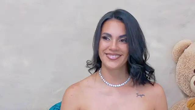 Snapshot of AndiVasquez chatting on April 22, 2026, 10:44 am AndiVasquez online show from April 22, 2026, 10:44 am