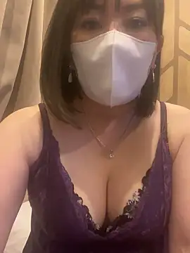 Mitsuco surflady online show from March 17, 2026, 3:59 pm