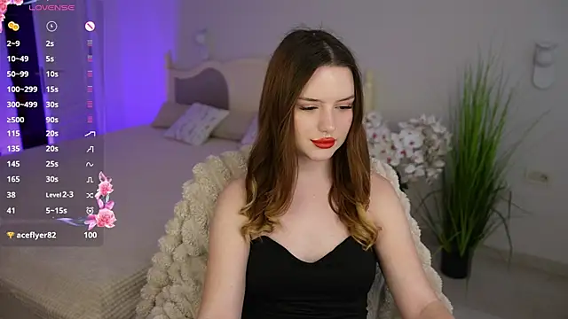 Snapshot of Milana_Moons chatting on July 17, 2026, 10:56 am Milana Moons online show from July 17, 2026, 10:56 am