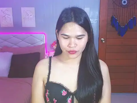 Snapshot of alianabrooks chatting on February 8, 2026, 4:05 pm alianabrooks online show from February 8, 2026, 4:05 pm