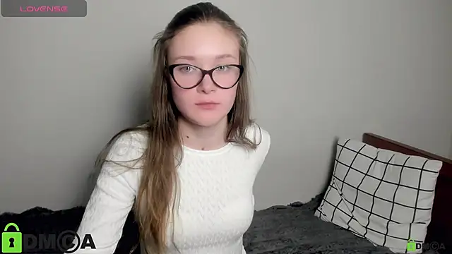 Elina X online show from May 11, 2026, 4:15 pm