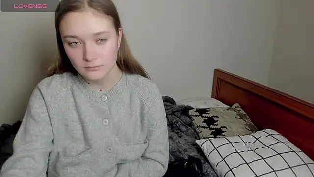 Snapshot of Elina_X chatting on March 4, 2026, 10:06 pm Elina X online show from March 4, 2026, 10:06 pm