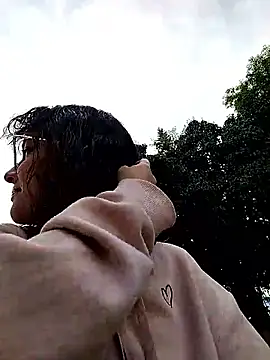 Melissa giratt online show from February 20, 2026, 10:01 pm