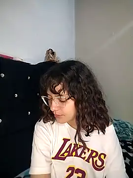 Melissa giratt online show from February 28, 2026, 4:01 am