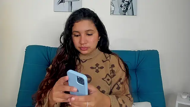 Victoria Rosee online show from February 13, 2026, 12:38 pm