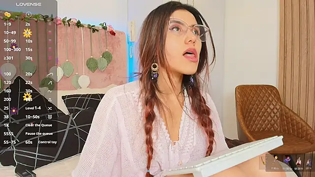 Snapshot of IrisRosse chatting on February 26, 2026, 3:06 am IrisRosse online show from February 26, 2026, 3:06 am