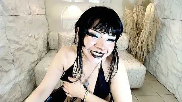 vampkitty r online show from February 13, 2026, 1:27 am