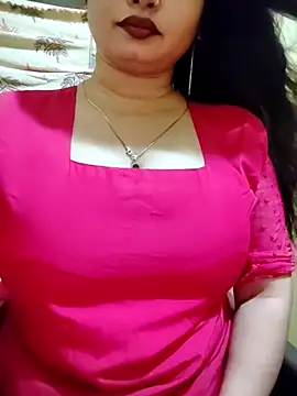 Snapshot of PARI51 chatting on June 18, 2026, 7:52 pm PARI51 online show from June 18, 2026, 7:52 pm