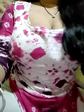 Snapshot of PARI51 chatting on July 28, 2026, 8:01 pm PARI51 online show from July 28, 2026, 8:01 pm