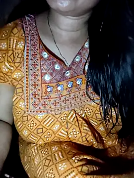 Snapshot of PARI51 chatting on June 25, 2026, 9:20 pm PARI51 online show from June 25, 2026, 9:20 pm