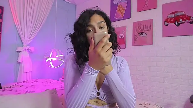 Cleo Foxx online show from March 10, 2026, 11:36 am