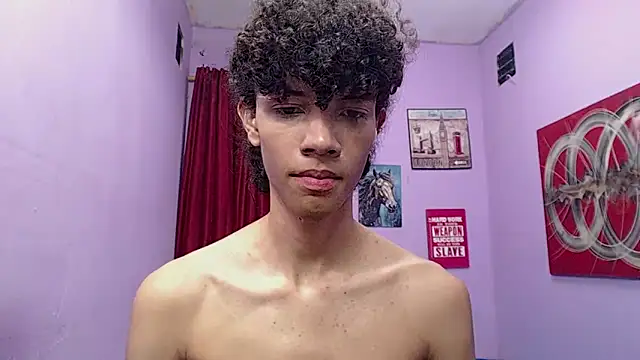 bigcock twinks online show from April 15, 2026, 8:09 pm