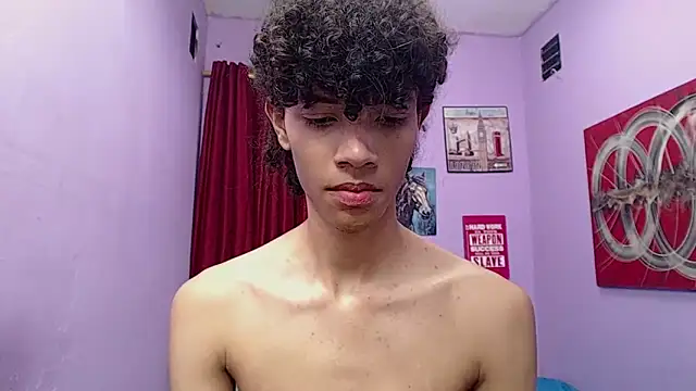 bigcock twinks online show from April 15, 2026, 7:40 pm