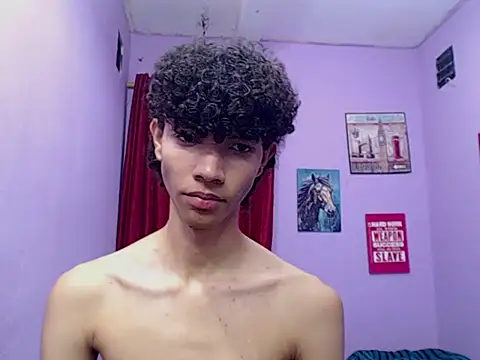 bigcock twinks online show from April 6, 2026, 6:31 pm