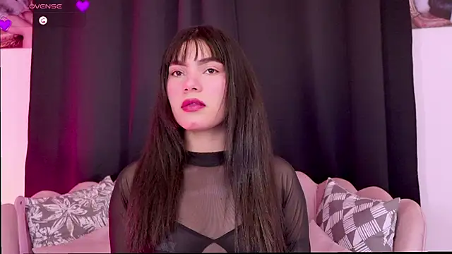 dakotacollins  online show from February 6, 2026, 9:00 pm