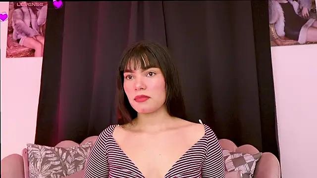 dakotacollins  online show from February 19, 2026, 1:24 am