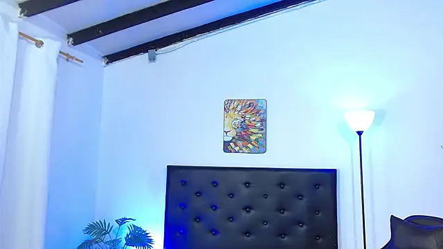 Maecum18 online show from February 5, 2026, 9:32 pm