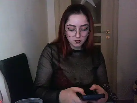 Snapshot of Scarlett-Quinn- chatting on February 6, 2026, 8:49 pm Scarlett-Quinn- online show from February 6, 2026, 8:49 pm