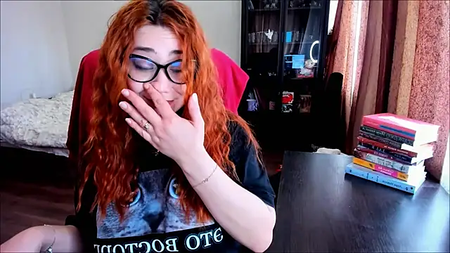 Snapshot of SimplyDivine chatting on March 14, 2025, 12:51 pm SimplyDivine online show from March 14, 2025, 12:51 pm