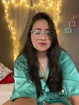 alisbloom online show from March 25, 2026, 6:40 pm