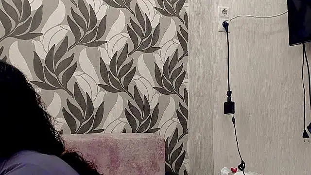 Dianasi online show from February 10, 2026, 2:05 pm