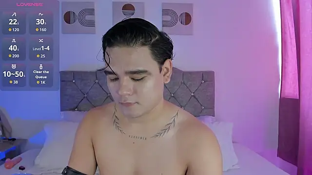 Snapshot of NoahVance chatting on February 13, 2026, 3:01 pm NoahVance online show from February 13, 2026, 3:01 pm