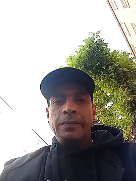 yoahotpetrafiery online show from April 15, 2026, 3:05 pm