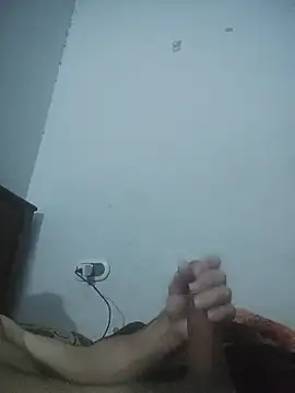 amirMohamed58 online show from February 14, 2026, 4:34 am