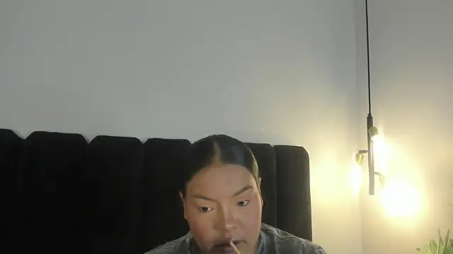 Amaranoir- online show from April 10, 2026, 3:57 am