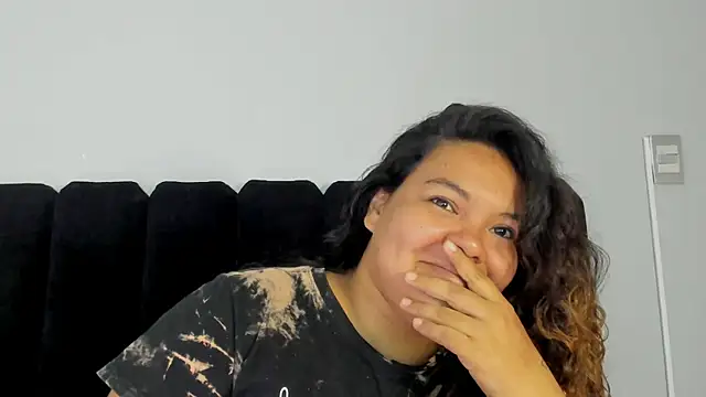 Amaranoir- online show from April 1, 2026, 1:08 am