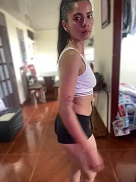 Esperanza GS online show from February 9, 2026, 8:40 pm