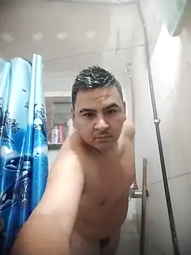 Sergiowooo online show from May 31, 2026, 4:40 am